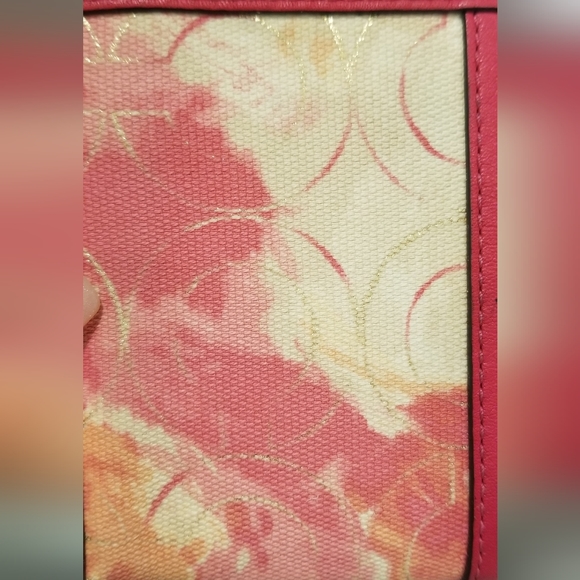 COACH Watercolor Wallet. (Flaws) - Picture 4 of 11